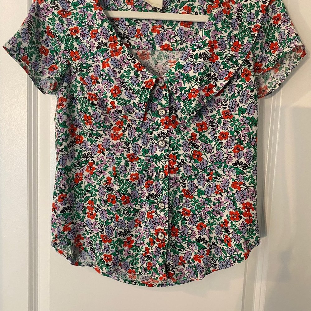 Anthropologie Beautiful Flowers Cute Top Like New Size 2
